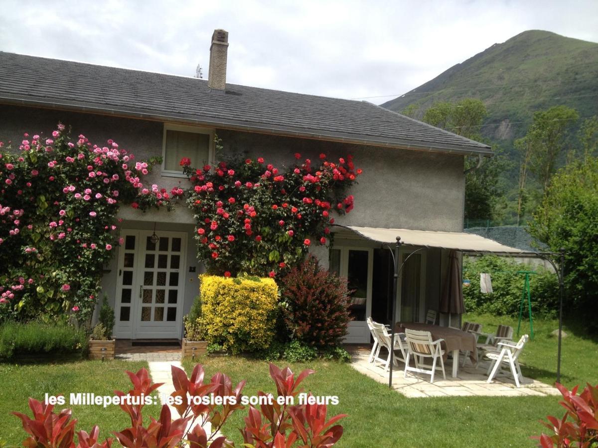 Les Millepertuis Villa ลูซ-แซ็ง-โซเวอร์ ภายนอก รูปภาพ