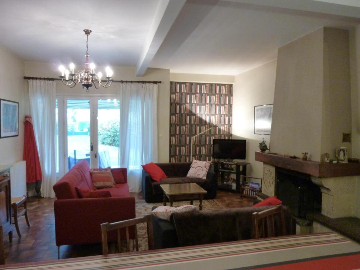 Les Millepertuis Villa ลูซ-แซ็ง-โซเวอร์ ภายนอก รูปภาพ