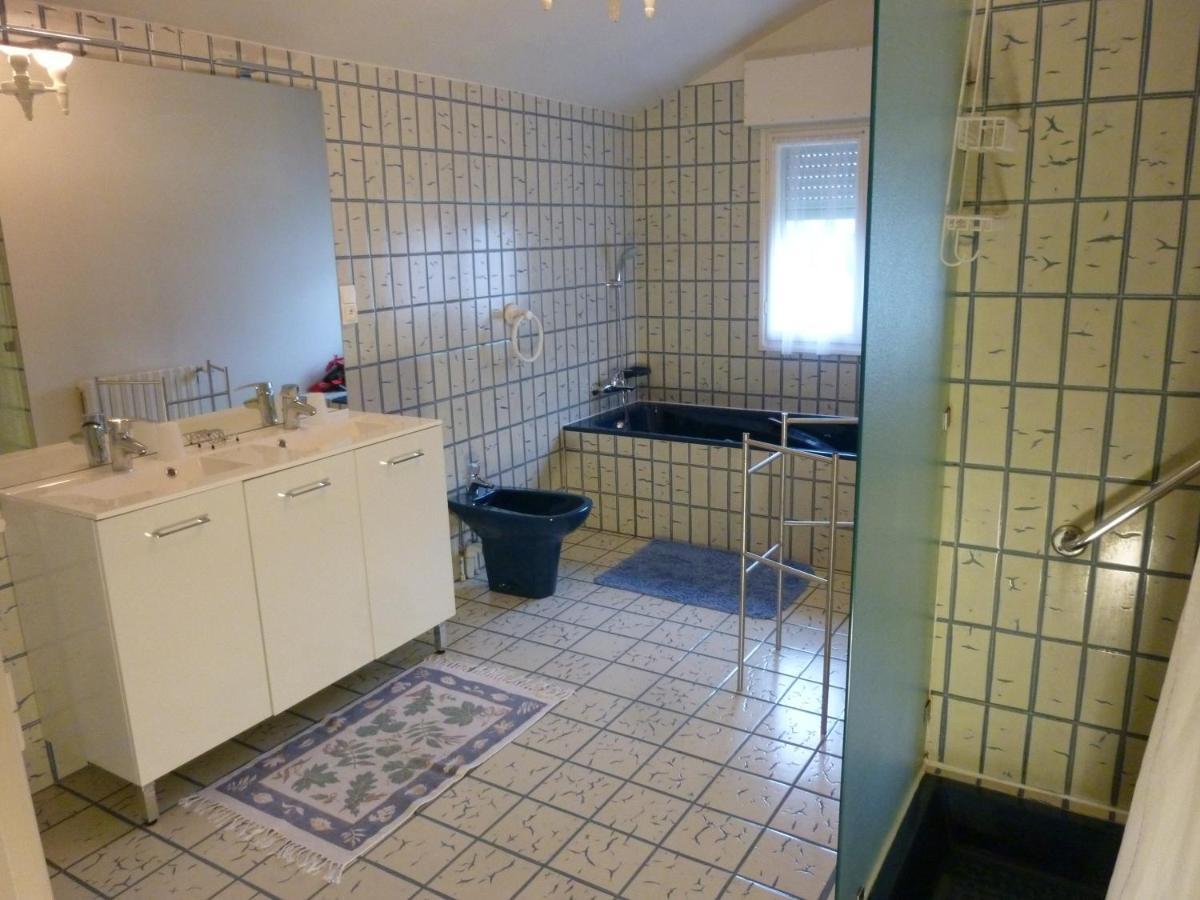 Les Millepertuis Villa ลูซ-แซ็ง-โซเวอร์ ภายนอก รูปภาพ