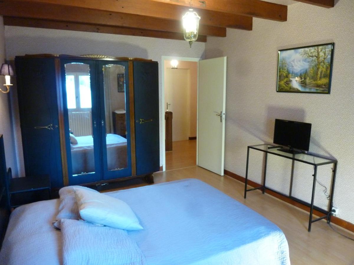 Les Millepertuis Villa ลูซ-แซ็ง-โซเวอร์ ภายนอก รูปภาพ